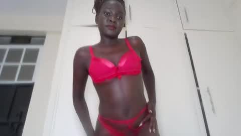 ma_couchie online show from May 6, 11:48 am