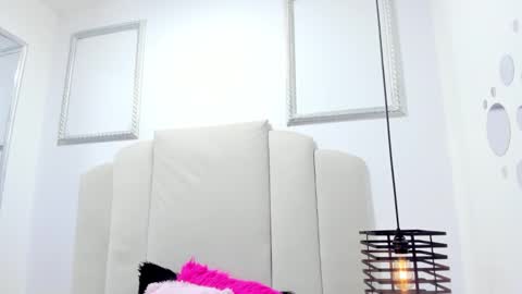 Snapshot of maazikeen chatting on October 1, 7:09 pm Mazikeen online show from October 1, 7:09 pm