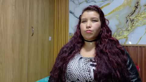 Snapshot of mabelineyesgreen303av chatting on December 16, 3:44 am mabelineyesgreen303av online show from December 16, 3:44 am