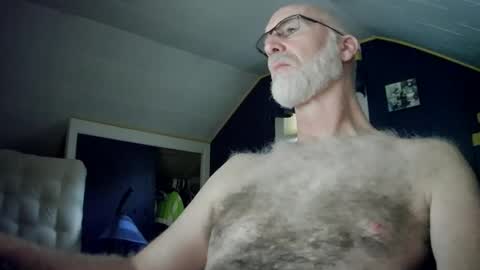 Snapshot of mac8181 chatting on December 19, 12:34 pm mac8181 online show from December 19, 12:34 pm