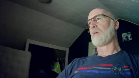 Snapshot of mac8181 chatting on December 21, 11:01 am mac8181 online show from December 21, 11:01 am
