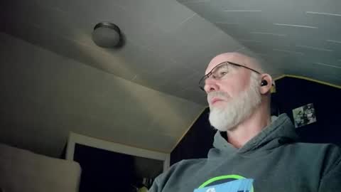 Snapshot of mac8181 chatting on December 25, 11:22 am mac8181 online show from December 25, 11:22 am