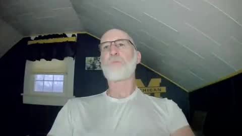 Snapshot of mac8181 chatting on January 18, 12:04 pm mac8181 online show from January 18, 12:04 pm