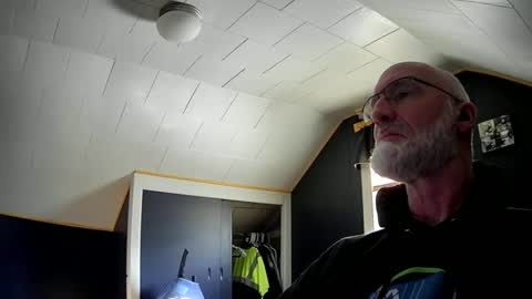 Snapshot of mac8181 chatting on February 18, 2:27 pm mac8181 online show from February 18, 2:27 pm