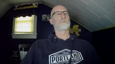 Snapshot of mac8181 chatting on December 21, 12:23 pm mac8181 online show from December 21, 12:23 pm