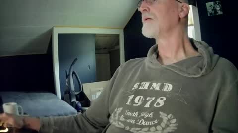 Snapshot of mac8181 chatting on May 10, 10:53 am mac8181 online show from May 10, 10:53 am