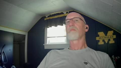 mac8181 online show from June 14, 10:28 am