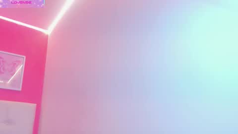 Snapshot of macarena_05_ chatting on November 14, 1:37 am macarena_05_ online show from November 14, 1:37 am