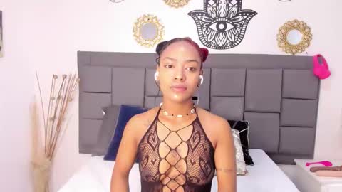 macarena_williams online show from February 12, 12:22 pm