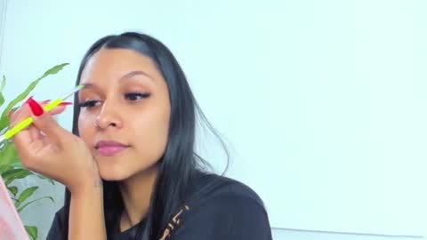 Snapshot of macarenasmith1 chatting on December 22, 11:07 am macarenasmith1 online show from December 22, 11:07 am