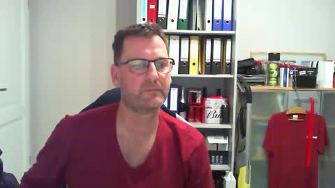 Snapshot of macfly67 chatting on February 16, 10:54 pm macfly67 online show from February 16, 10:54 pm