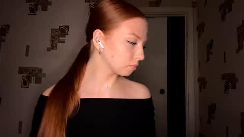 Nicole online show from June 28, 10:16 pm