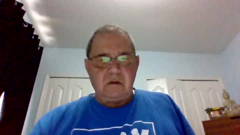 Snapshot of machet1 chatting on June 18, 11:25 am machet1 online show from June 18, 11:25 am