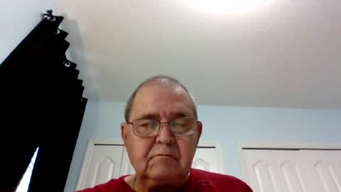 Snapshot of machet1 chatting on August 8, 11:23 am machet1 online show from August 8, 11:23 am