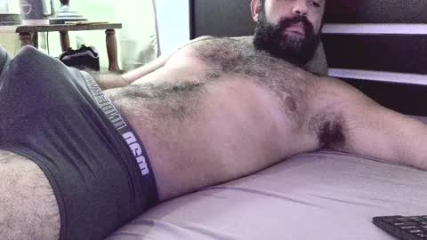 Snapshot of machoathome chatting on February 17, 7:31 pm machoathome online show from February 17, 7:31 pm