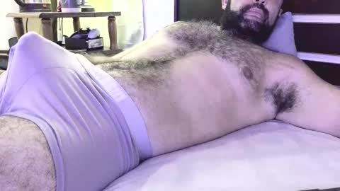 Snapshot of machoathome chatting on March 5, 10:54 pm machoathome online show from March 5, 10:54 pm