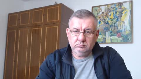 Snapshot of machomale3 chatting on January 12, 12:01 pm Macho online show from January 12, 12:01 pm