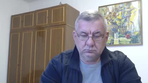 Snapshot of machomale3 chatting on January 17, 12:10 pm Macho online show from January 17, 12:10 pm