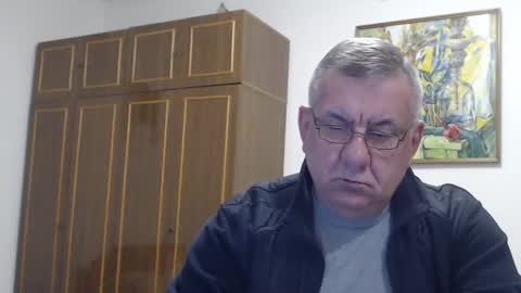 Snapshot of machomale3 chatting on January 21, 5:27 am Macho online show from January 21, 5:27 am