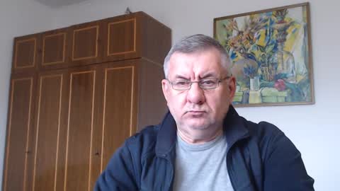 Snapshot of machomale3 chatting on January 24, 11:04 am Macho online show from January 24, 11:04 am