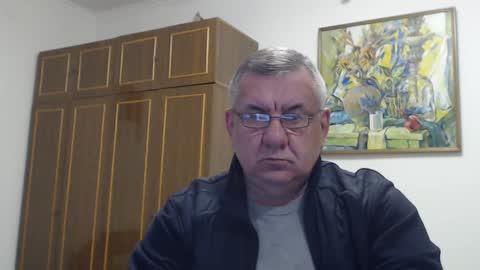 Snapshot of machomale3 chatting on January 28, 7:53 pm Macho online show from January 28, 7:53 pm