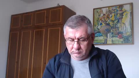 Snapshot of machomale3 chatting on February 2, 12:02 pm Macho online show from February 2, 12:02 pm