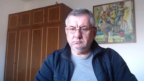 Snapshot of machomale3 chatting on February 9, 11:47 am Macho online show from February 9, 11:47 am