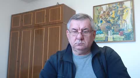 Snapshot of machomale3 chatting on February 13, 8:48 am Macho online show from February 13, 8:48 am