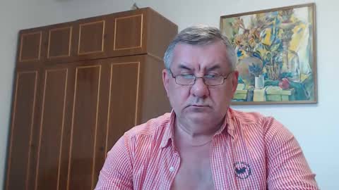 Snapshot of machomale3 chatting on February 15, 2:55 pm Macho online show from February 15, 2:55 pm