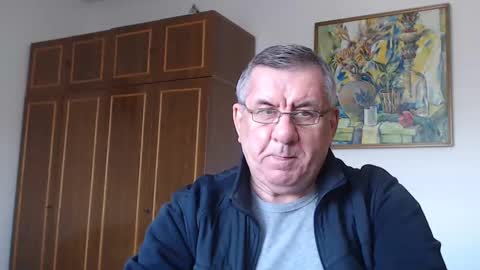 Snapshot of machomale3 chatting on February 17, 2:37 pm Macho online show from February 17, 2:37 pm