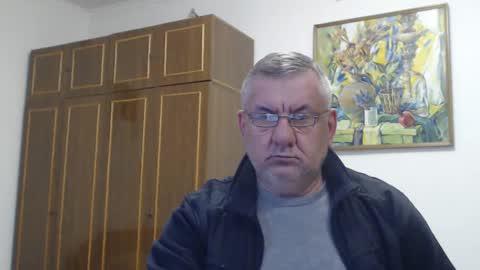 Snapshot of machomale3 chatting on March 2, 3:27 pm Macho online show from March 2, 3:27 pm