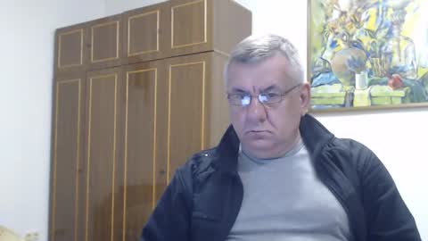 Snapshot of machomale3 chatting on March 10, 10:02 pm Macho online show from March 10, 10:02 pm