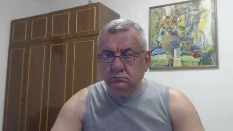 Snapshot of machomale3 chatting on September 23, 9:29 pm Macho online show from September 23, 9:29 pm