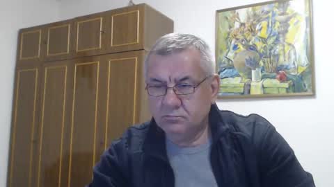 Snapshot of machomale3 chatting on October 2, 3:52 pm Macho online show from October 2, 3:52 pm