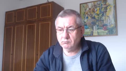 Snapshot of machomale3 chatting on October 3, 7:16 am Macho online show from October 3, 7:16 am