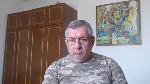 Macho online show from April 25, 2:03 pm