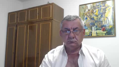 Macho online show from June 9, 9:59 pm
