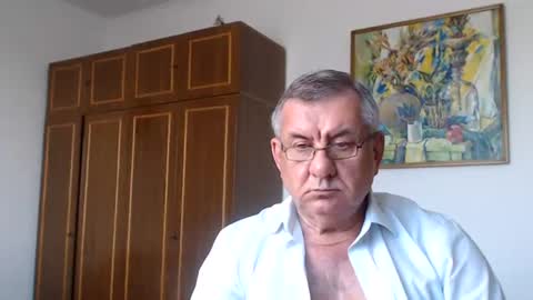 Macho online show from June 17, 5:14 pm