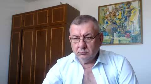 Macho online show from June 20, 10:51 am