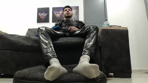instagram mackdanielsx online show from April 15, 10:10 pm