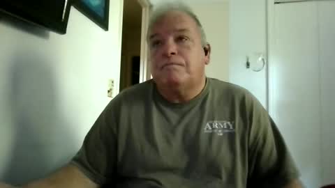 Snapshot of mackdocc001 chatting on September 16, 8:43 pm mackdocc001 online show from September 16, 8:43 pm