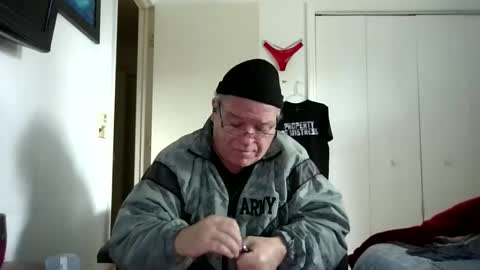 mackdocc001 online show from January 8, 6:43 pm