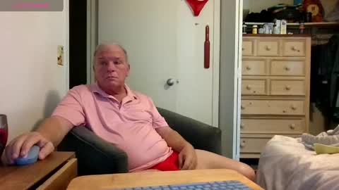 mackdocc001 online show from May 4, 3:52 pm
