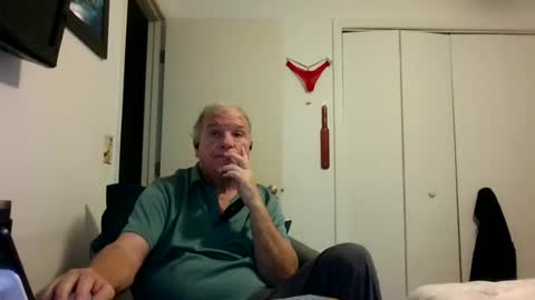 Snapshot of mackdocc001 chatting on June 25, 6:01 pm mackdocc001 online show from June 25, 6:01 pm