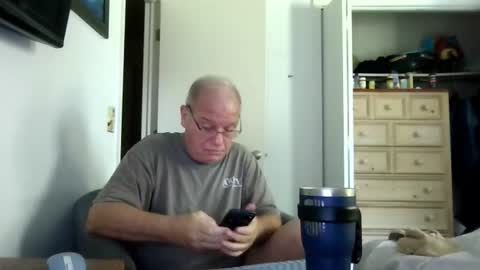 Snapshot of mackdocc001 chatting on July 10, 5:15 pm mackdocc001 online show from July 10, 5:15 pm
