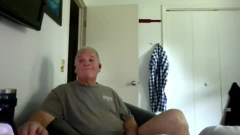 Snapshot of mackdocc001 chatting on July 23, 3:21 pm mackdocc001 online show from July 23, 3:21 pm