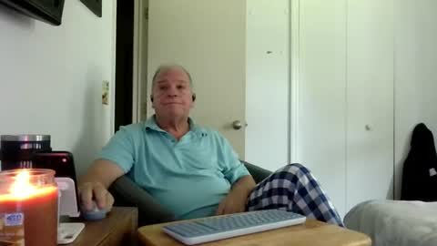 Snapshot of mackdocc001 chatting on August 5, 4:54 pm mackdocc001 online show from August 5, 4:54 pm