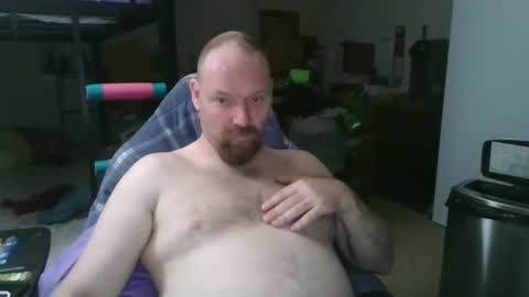 Snapshot of mackhere4u chatting on April 22, 3:42 am mackhere4u online show from April 22, 3:42 am