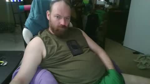 Snapshot of mackhere4u chatting on May 23, 10:47 pm mackhere4u online show from May 23, 10:47 pm