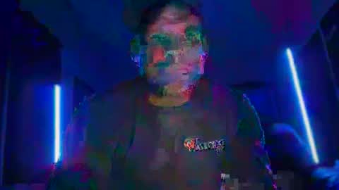 Snapshot of mackincaliallday chatting on October 11, 6:56 am MackinCaliAllDay online show from October 11, 6:56 am